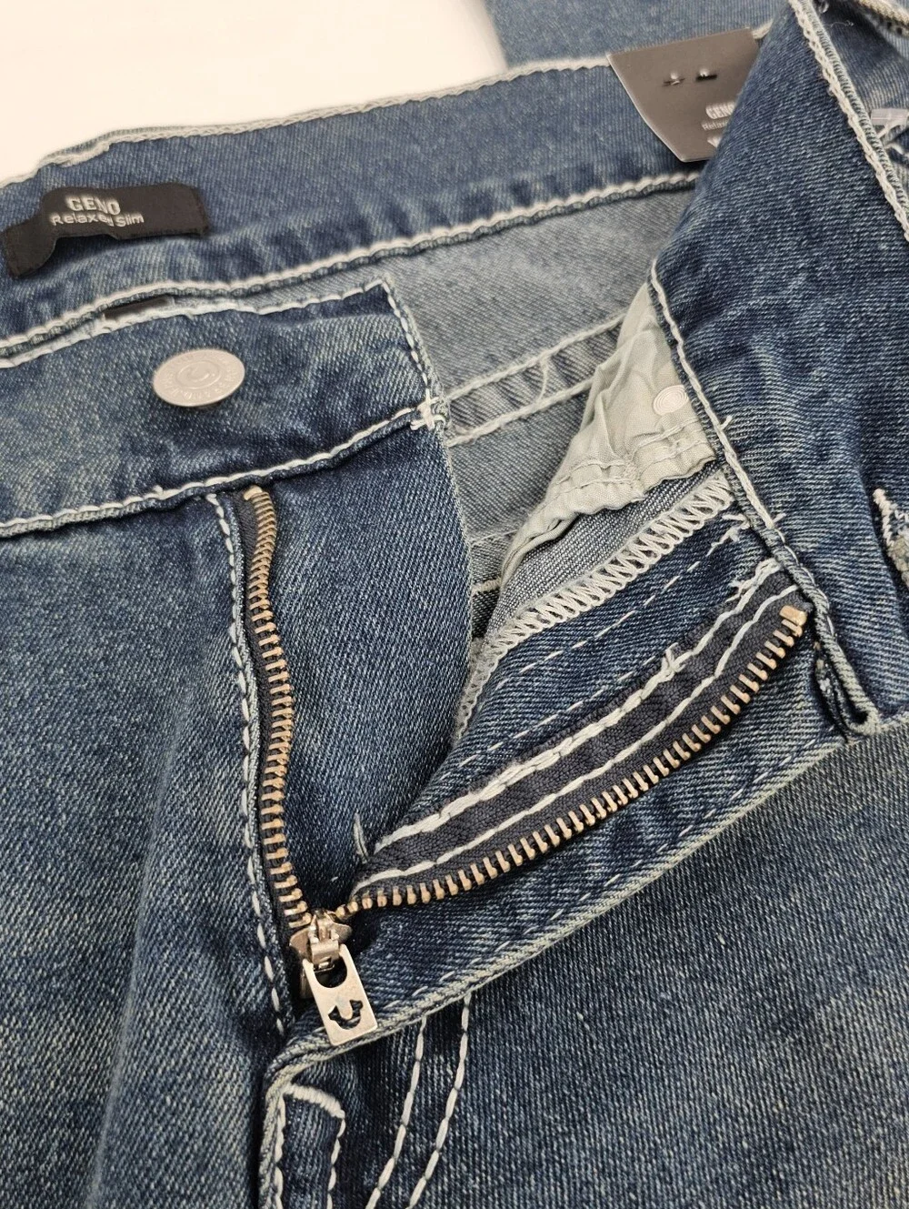 True Religion Geno Big T Flap Relaxed Slim Jeans World Tour Men's